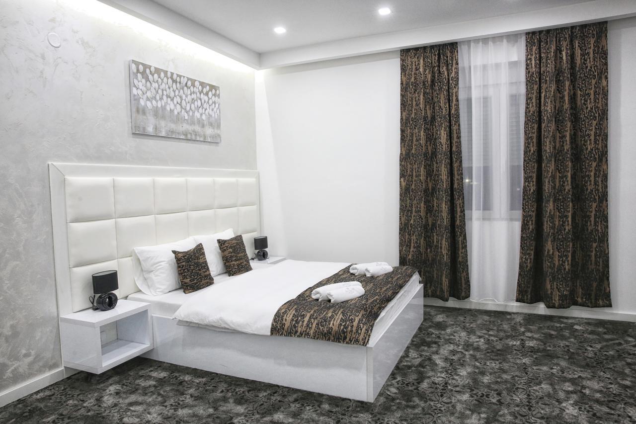 Bed and Breakfast Sunny Hill Garden Stara Pazova Exterior foto
